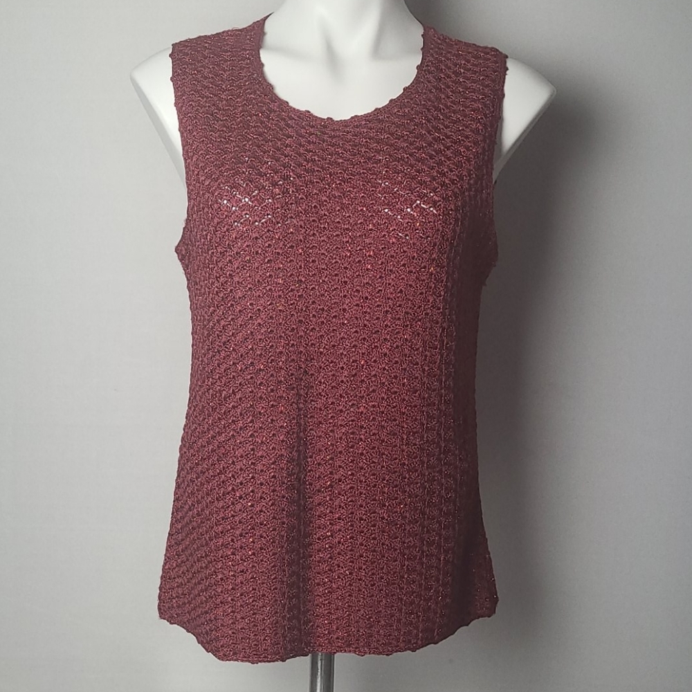 REAL CLOTHES EMBROIDERY 77% SILK BURGUNDY TOP Sz L